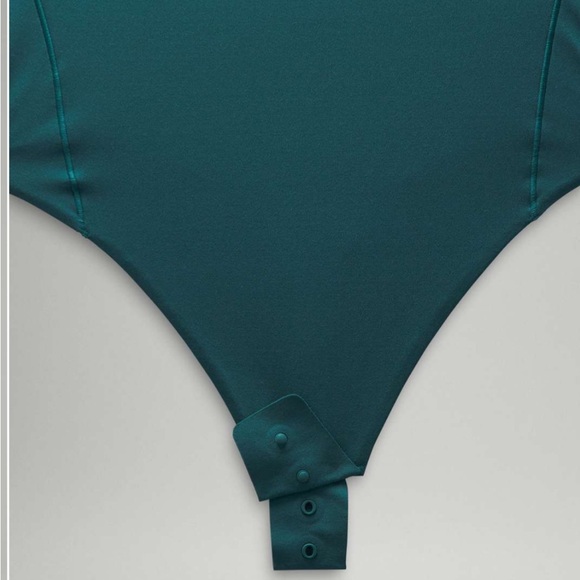 Nulu Asymmetrical Bodysuit - Picture 2 of 10